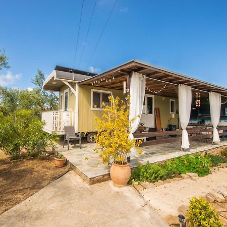 Hakuna Matata Holidays Wooden Lodge With Airco & Pool In Greek Olive Grove Methoni  Exterior foto