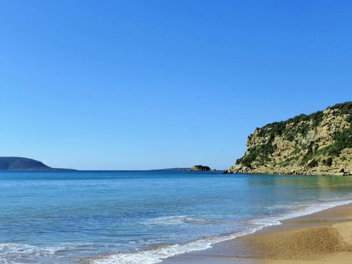Hakuna Matata Holidays Wooden Lodge With Airco & Pool In Greek Olive Grove Methoni  Exterior foto